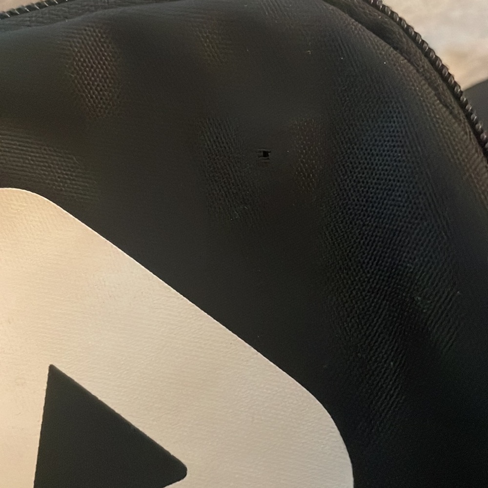 Fila Heritage Sling Bag - Picture 8 of 9